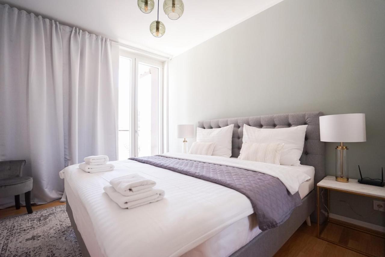 Exclusive 2-Bedroom Condo With Pool & Balcony Wien Exterior foto